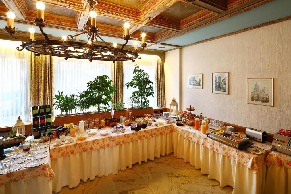 Hotel Kaiserpfalz Paderborn Eksteriør bilde